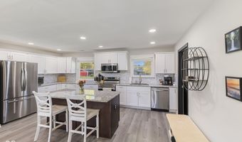 7006 Mc Lain Dr, Indianapolis, IN 46217