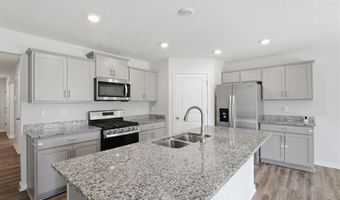 3040 Wyntree Dr, Columbus, OH 43232