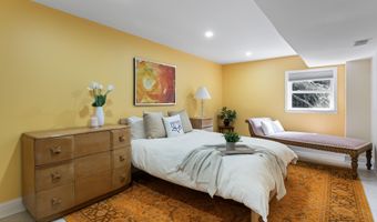123 Ocean Blvd, Atlantic Highlands, NJ 07716