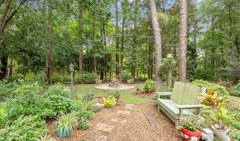 60 Thomas Sumter St, Beaufort, SC 29907