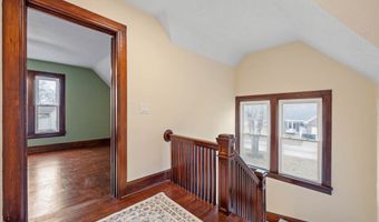 605 Cottage St, Adel, IA 50003