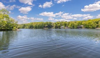 361 E Lakeshore Dr, Alloway, NJ 07422
