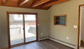 29 TACOMA St, Cranston, RI 02920