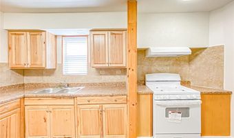 3033 S 7th St, Abilene, TX 79605
