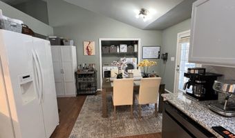 712 Matney Ln, Apex, NC 27502