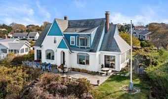 35 Benedict Rd, Bourne, MA 02532