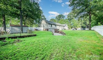 2106 Woodhurst Ln, Albemarle, NC 28001