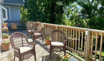 144 Grosvenor St, Athens, OH 45701