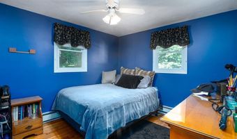 26 High St, North Kingstown, RI 02852