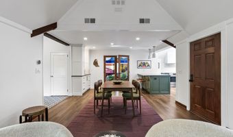 8 Morgan Rd, Canton, CT 06019