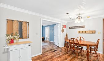305 E North St, Anna, OH 45302