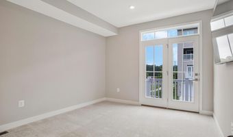 100 LAWNDALE Dr, Bowie, MD 20716