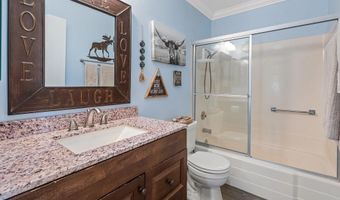2092 Golden Circle Dr, Escondido, CA 92026