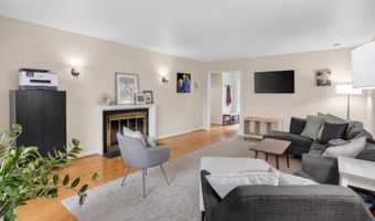 5703 CROMWELL Dr, Bethesda, MD 20816