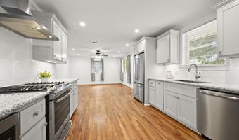 3335 Kleinert Ave, Baton Rouge, LA 70808