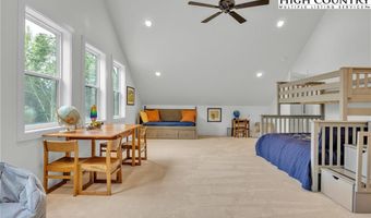 3681 Mulatto Mountain Rd, Fleetwood, NC 28626