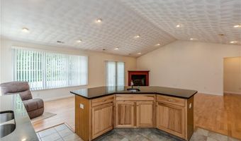 167 Cranberry Ridge Rd, Glocester, RI 02857