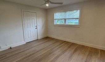 935 SAILFISH Dr E, Atlantic Beach, FL 32233