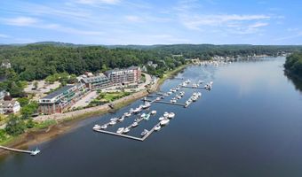 60 Merrimac St 701, Amesbury, MA 01913