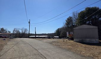 15 Spruce Pine Ln, Bassett, VA 24055