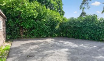 725 7th Ave, Addison, IL 60101