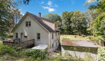 5 Fanwood Ct, West Milford, NJ 07421