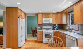 172 Shetland Dr, Amherst, NY 14221
