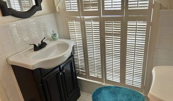 1213 VINE St, Anniston, AL 36207