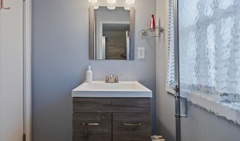 1418 Winaki Trl, Algonquin, IL 60102