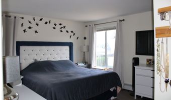 87 Meadow St, Bristol, CT 06010