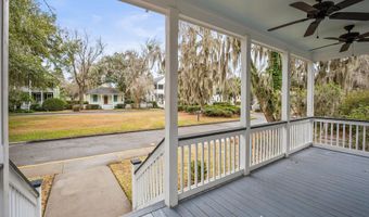 2677 Broad St, Beaufort, SC 29902