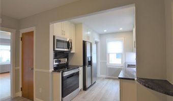 5 Holten Ave, Newport, RI 02840