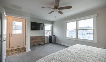 240 Fernwood Dr, Bayville, NJ 08721