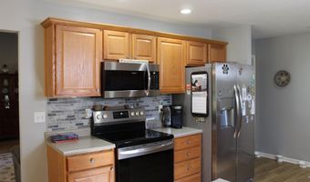 811 Thomas Dr, Angola, IN 46703