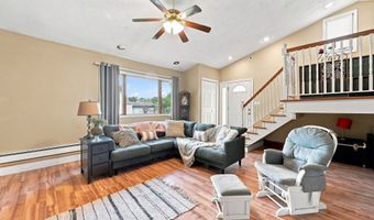 41 Taillon St, Bristol, CT 06010