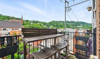 120 S 15th St 301, Airville, PA 15203