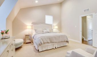 1318 S QUINN St, Arlington, VA 22204