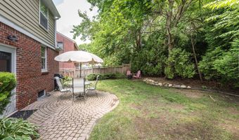 1925 Norway Rd, Ann Arbor, MI 48104