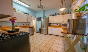 928 E Main St, Batesville, AR 72501