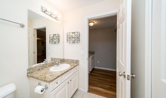 273 Scio Village Ct 125, Ann Arbor, MI 48103