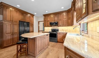 209 E TIMBERLINE Dr, Appleton, WI 54913