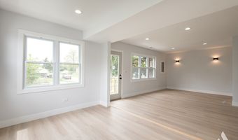 26415 W Beach St, Antioch, IL 60002