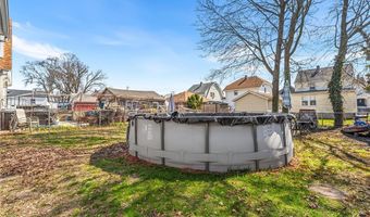 95 Ivy St, East Providence, RI 02914