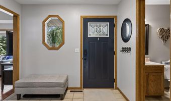 12904 Essex Way, Apple Valley, MN 55124