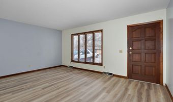 1313 S Madison Ave, Aurora, MO 65605