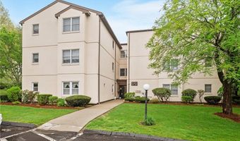 185 Manville Hill Rd 109, Cumberland, RI 02864