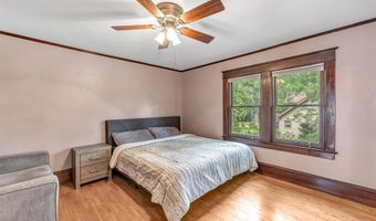 1228 W LAWRENCE St, Appleton, WI 54914