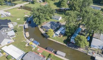 255 Lane 102 Crooked Lk, Angola, IN 46703