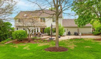 3025 Woods Creek Ln, Algonquin, IL 60102