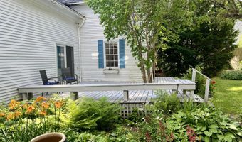 59 Cedar St, Belfast, ME 04915